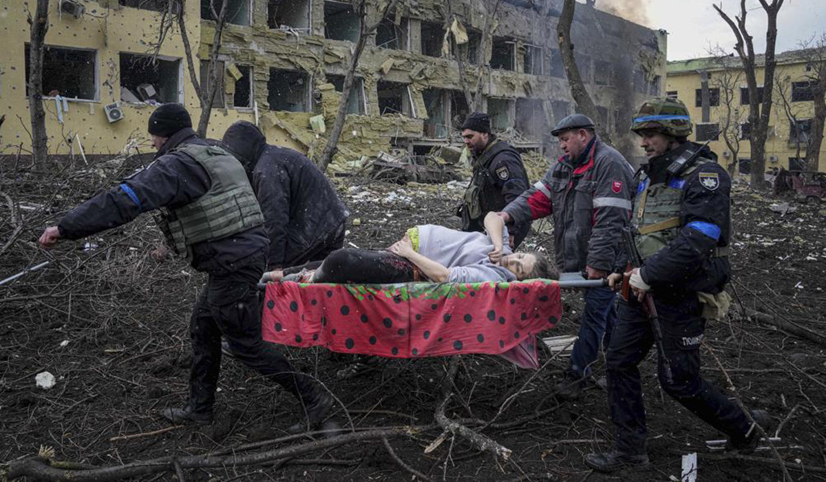 Pregnant woman, baby die after Russia bombed maternity ward